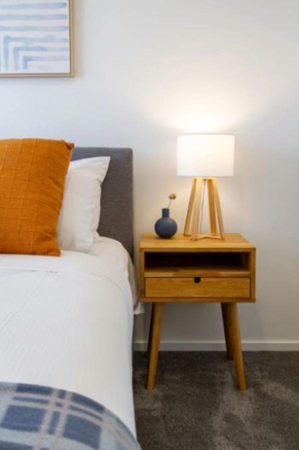 Serenity In The Centre: 2 Bed 2 Bath Крайстчърч Екстериор снимка